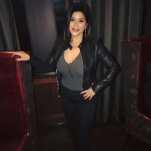 Meet your Posher, Jenny